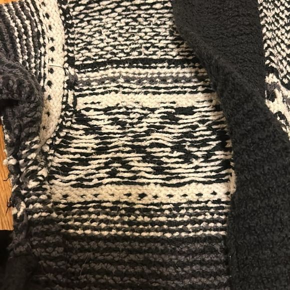 FREE PEOPLE - inside out cardigan - Picture 2 of 8